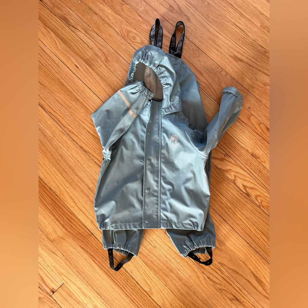 Kids celavi rain suit size 2T